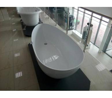 Окремо стоїть ванна BESCO ГОЯ 160Х70