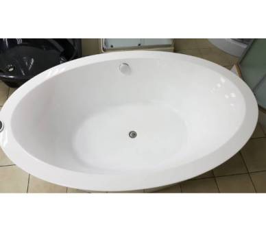 Окремо стоїть ванна VERONIS VP-154 170х105 см.