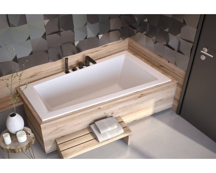 Акриловая ванна BESCO INTIMA SLIM 150х85 см. правая 