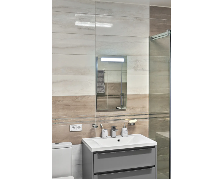 Дзеркало з LED підсвіткой в ванну кімнату прямокутне MR-15 Global Glass
